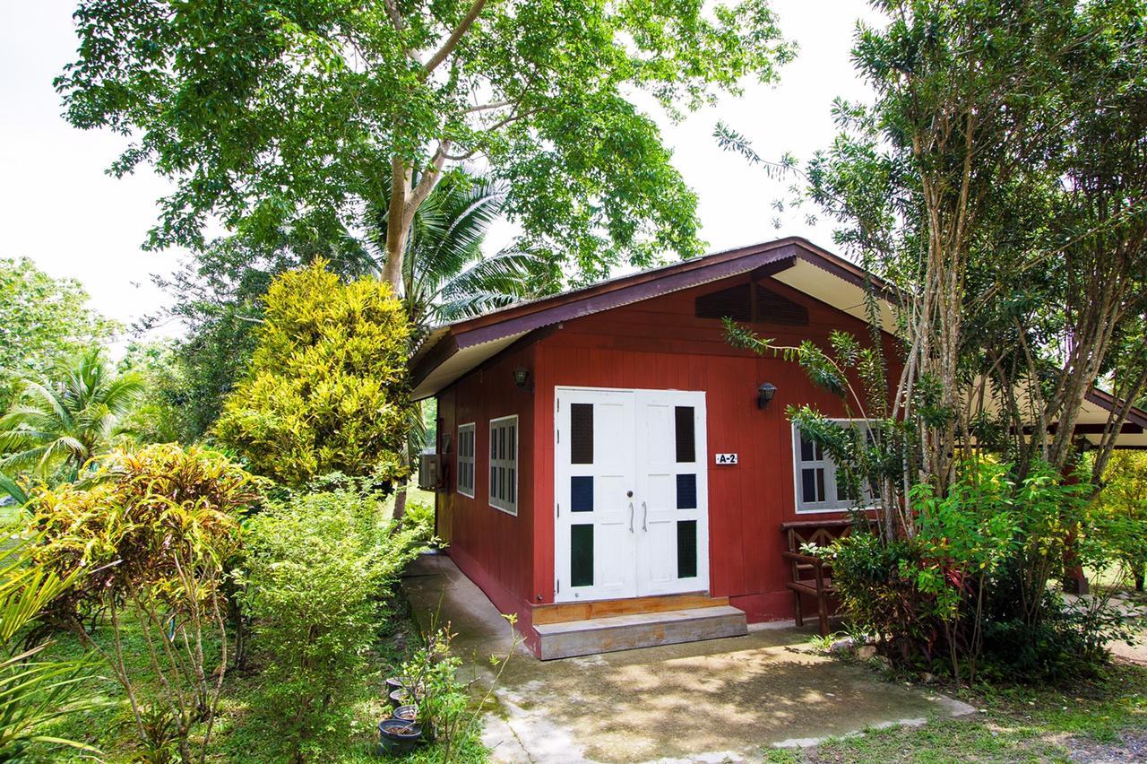 The Teak Resort Chiangdao Chiang Dao Exterior photo