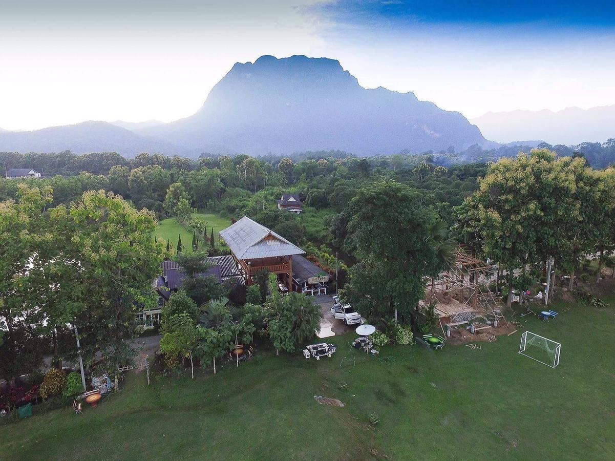The Teak Resort Chiangdao Chiang Dao Exterior photo